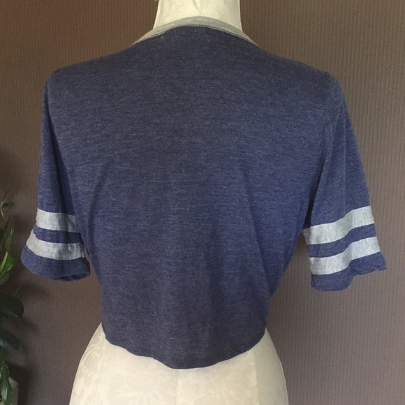 Rewind tie front crop top heather blue gray with striped sleeves size large - Picture 3 of 6